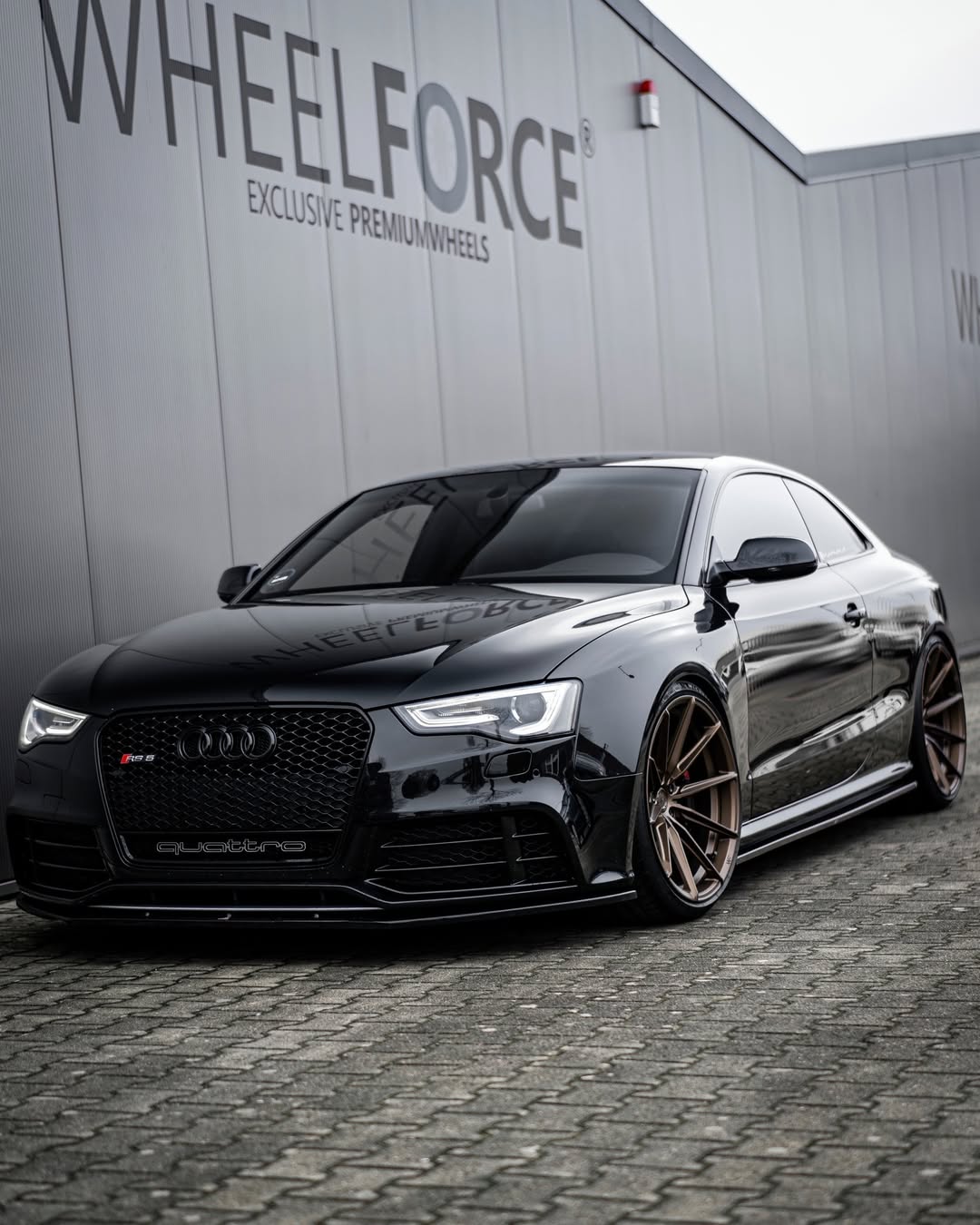 Wheelforce CF.3-FFR (Flowforged)  10,5x20 UC ET26 5x112 (F-2584)