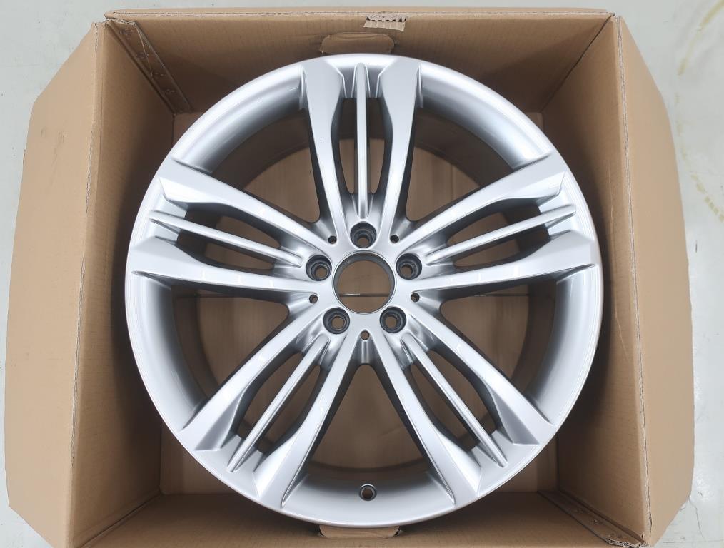 Original Mercedes 5-Tripel-Speichen-Rad 8,5x20 ET36 5x112 (F-3961)