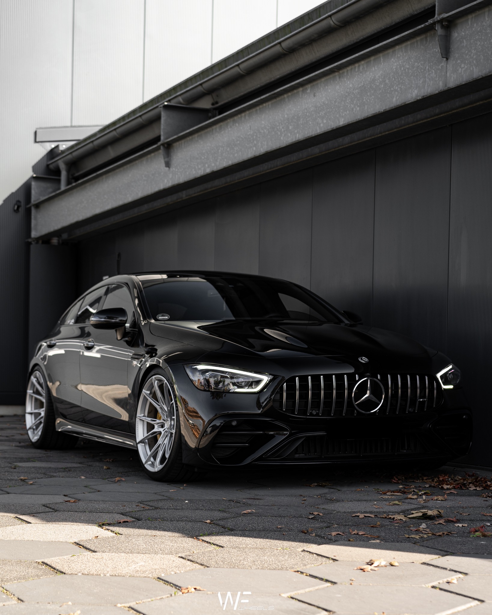 Wheelforce Race.2-FG  10x21 UDC ET18, 11x21 UDC ET20 5x112 (F-4005)